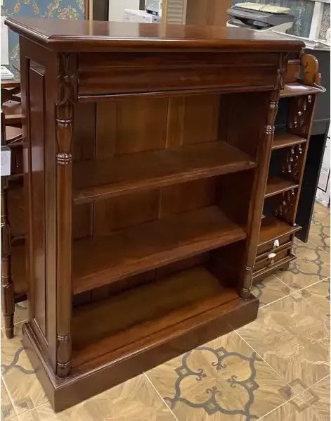 Книжный шкаф из массива  
