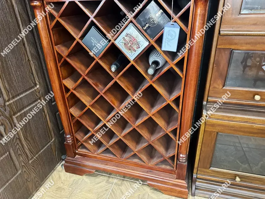 Винный шкаф  