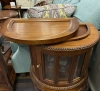 Стол сервировочный консольного типа  